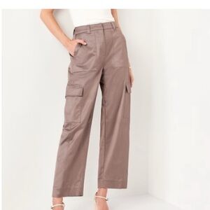 Old Navy - 4  NWOT High Waist Satin Cargo Barrel Pant pretty taupe color